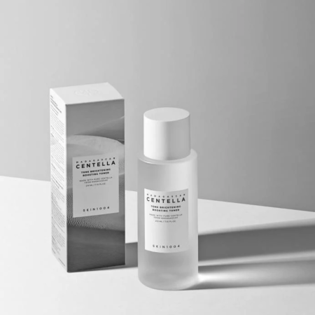 تونر تفتيح البشرة بخلاصة سنتيلا مدغشقر - SKIN1004 Madagascar Centella Tone Brightening Boosting Toner